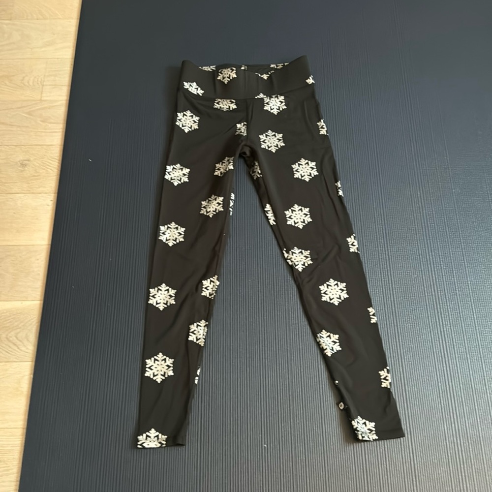Terez Snowflakes leggings, Medium, black with silver snowflakes